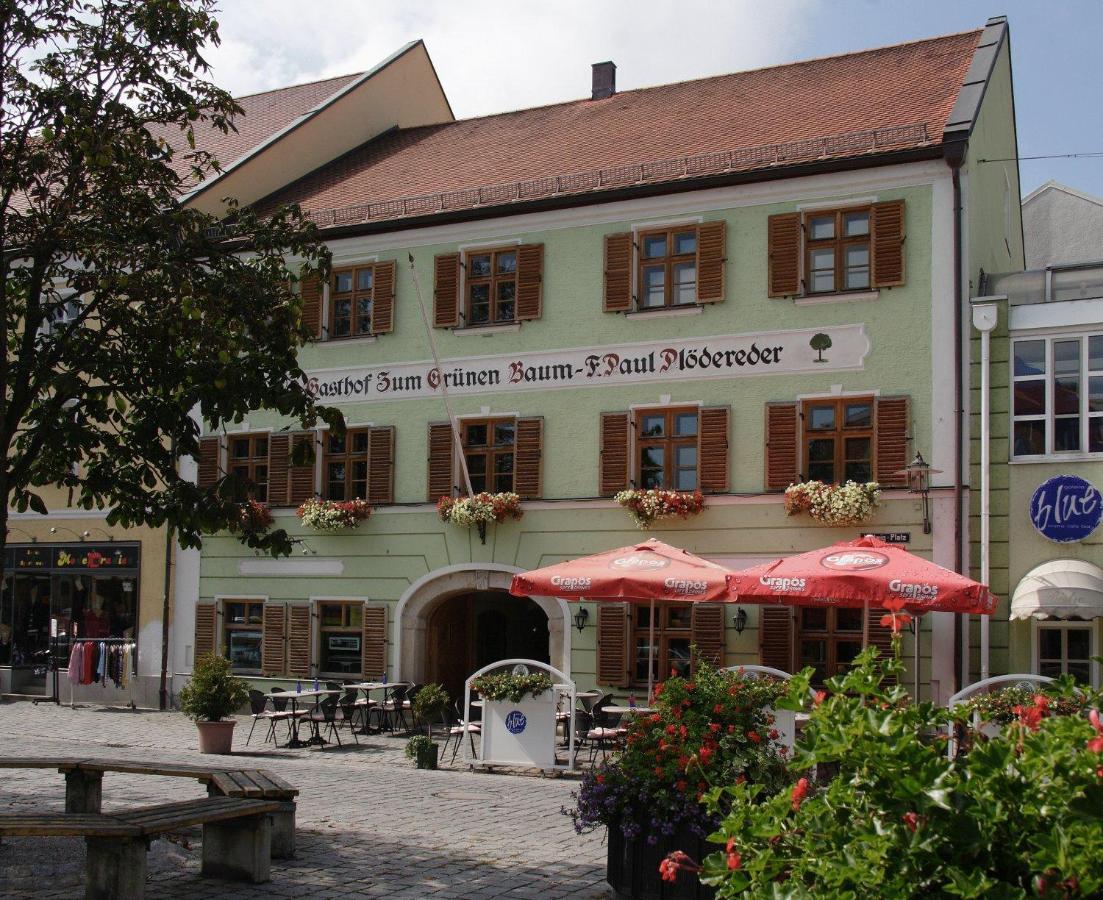 Hotel Zum Grunen Baum Plattling Esterno foto
